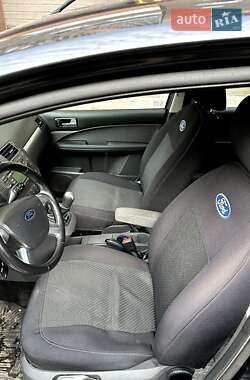 Мінівен Ford Focus C-Max 2004 в 