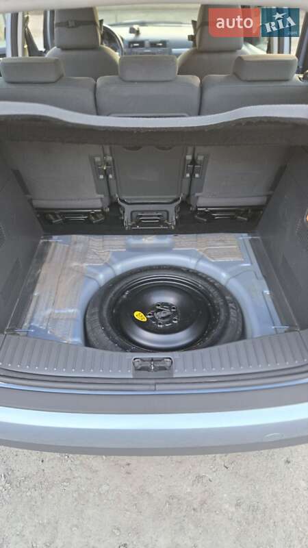 Минивэн Ford Focus C-Max 2005 в Днепре