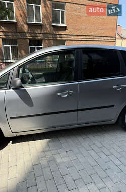 Минивэн Ford Focus C-Max 2004 в 