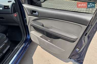 Минивэн Ford Focus C-Max 2004 в 