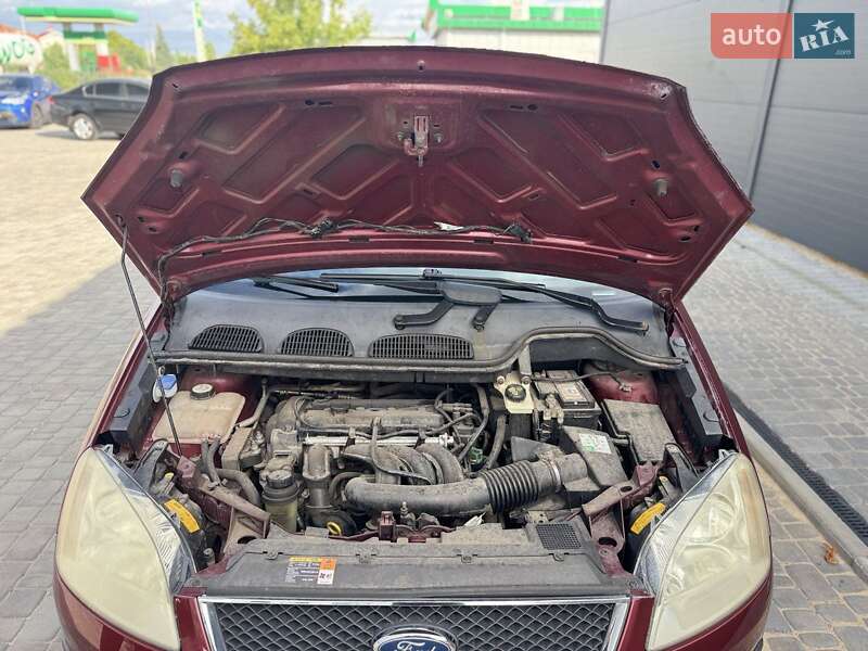 Мінівен Ford Focus C-Max 2005 в Житомирі