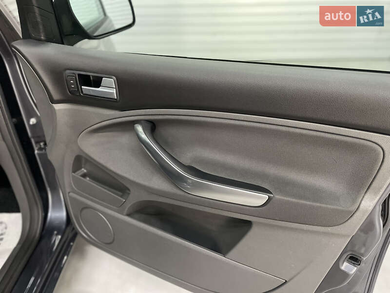 Минивэн Ford Focus C-Max 2010 в Стрые