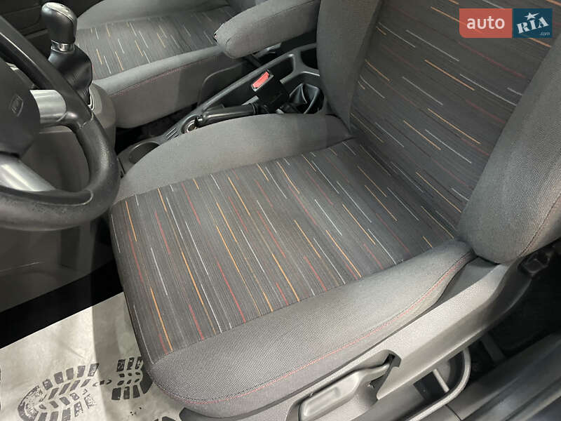 Минивэн Ford Focus C-Max 2010 в Стрые