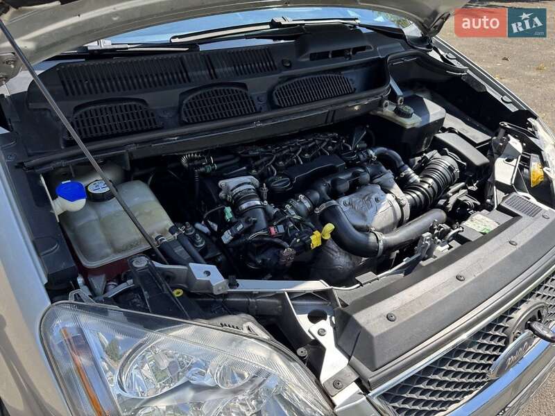 Мінівен Ford Focus C-Max 2006 в Володимирі