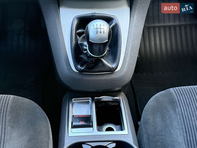 Минивэн Ford Focus C-Max 2004 в Киеве