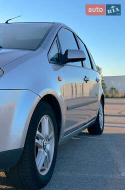 Минивэн Ford Focus C-Max 2003 в Черновцах