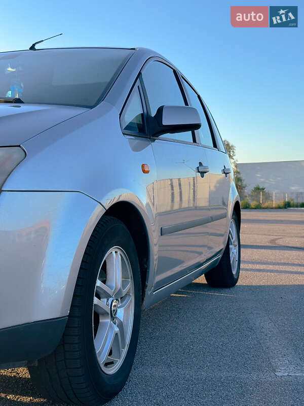 Мінівен Ford Focus C-Max 2003 в Чернівцях