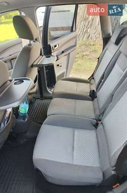 Мінівен Ford Focus C-Max 2005 в 