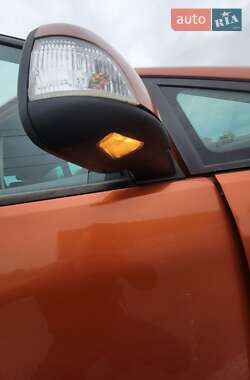 Мінівен Ford Focus C-Max 2004 в 