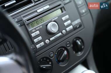 Мінівен Ford Focus C-Max 2006 в 