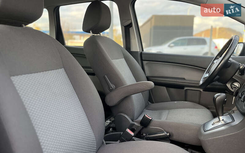 Минивэн Ford Focus C-Max 2006 в Мукачево