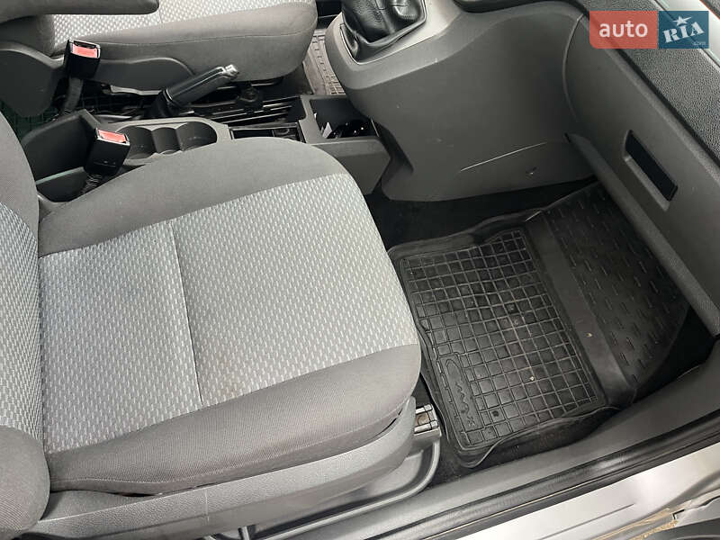 Мінівен Ford Focus C-Max 2005 в Чернівцях