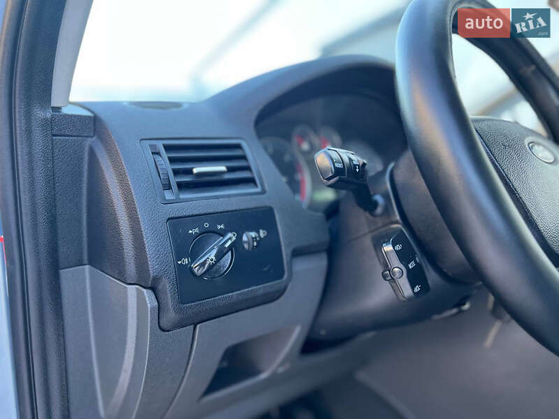Минивэн Ford Focus C-Max 2006 в Жовкве