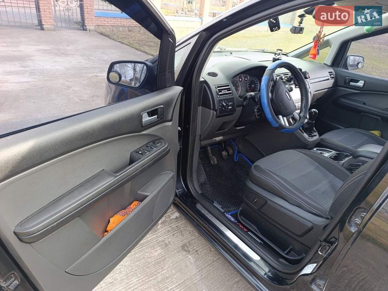 Минивэн Ford Focus C-Max 2006 в Казатине