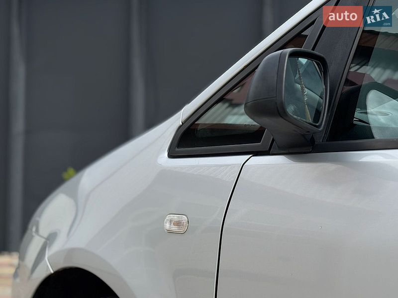 Минивэн Ford Focus C-Max 2007 в Костополе