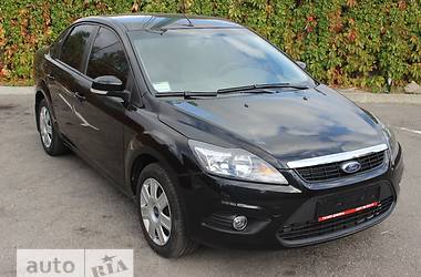 Седан Ford Focus 2010 в 