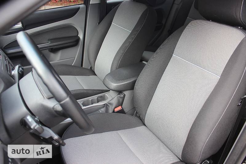 Седан Ford Focus 2010 в Днепре