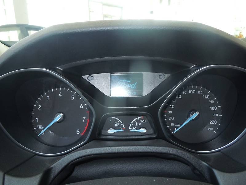 Хэтчбек Ford Focus 2015 в Чернигове фото 5 Хэтчбек Ford Focus 2015 в Чернигове