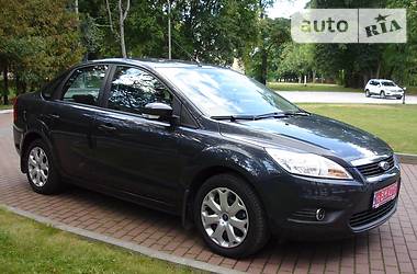 Седан Ford Focus 2012 в 