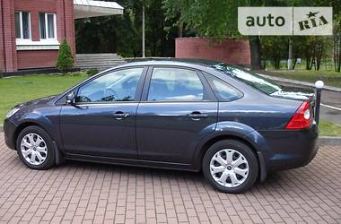 Седан Ford Focus 2012 в 