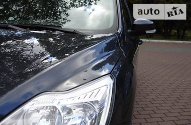Седан Ford Focus 2012 в 