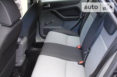 Седан Ford Focus 2012 в 