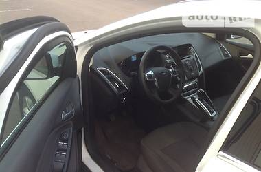 Хэтчбек Ford Focus 2014 в 