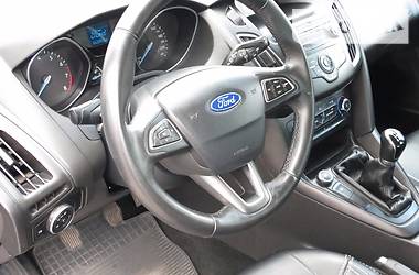 Хэтчбек Ford Focus 2015 в Днепре