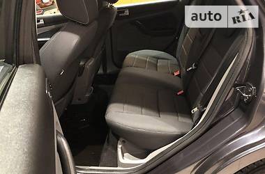 Хэтчбек Ford Focus 2010 в 