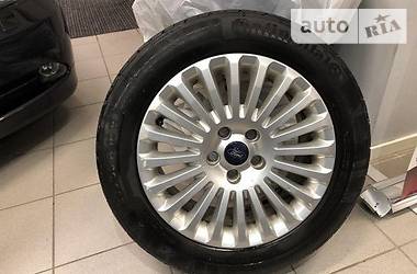 Хэтчбек Ford Focus 2010 в 