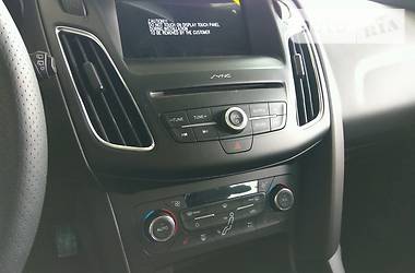 Хэтчбек Ford Focus 2017 в Днепре