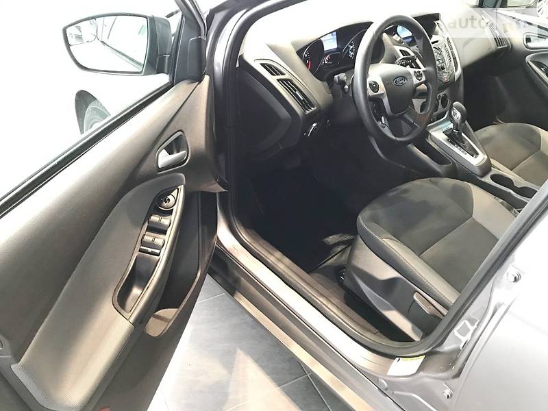 Хэтчбек Ford Focus 2013 в Полтаве