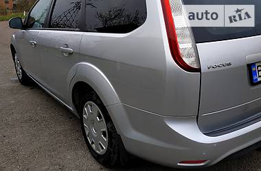 Универсал Ford Focus 2010 в 