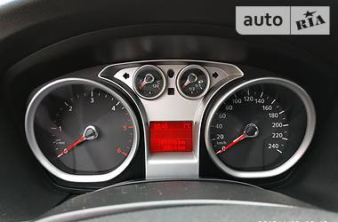 Универсал Ford Focus 2010 в 
