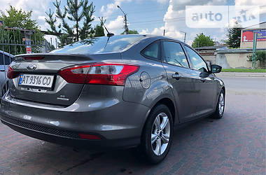Седан Ford Focus 2013 в 