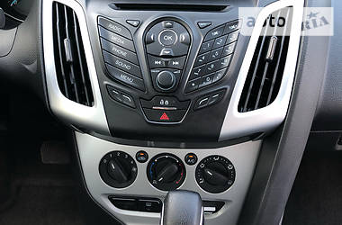 Седан Ford Focus 2013 в 