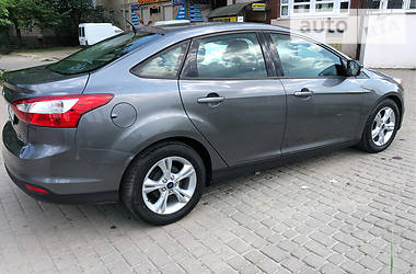 Седан Ford Focus 2013 в 