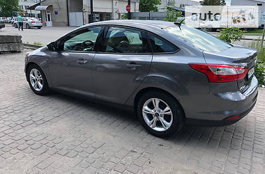 Седан Ford Focus 2013 в 