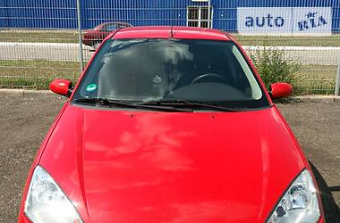 Хэтчбек Ford Focus 2002 в 