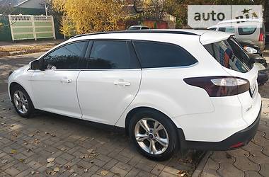 Універсал Ford Focus 2013 в  фото 3 Універсал Ford Focus 2013 в