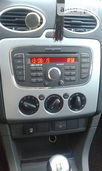 Хэтчбек Ford Focus 2007 в 