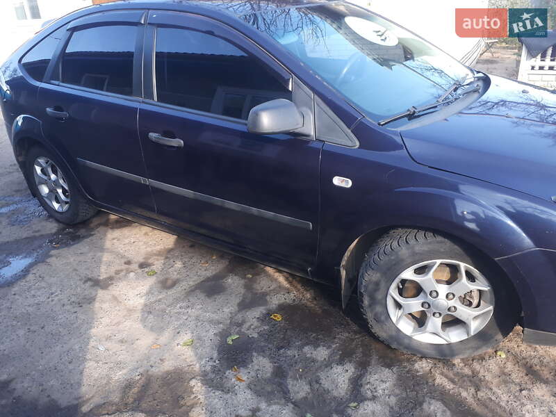 Хэтчбек Ford Focus 2005 в Бершади