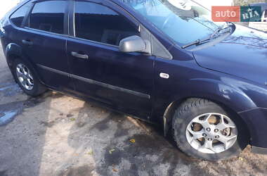 Хэтчбек Ford Focus 2005 в 