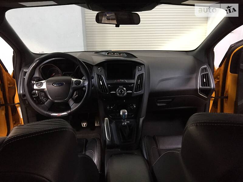 Хетчбек Ford Focus 2012 в Львові