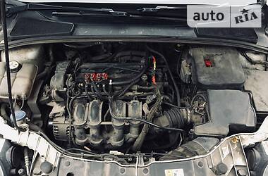 Хетчбек Ford Focus 2011 в 