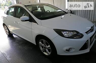 Хетчбек Ford Focus 2013 в 