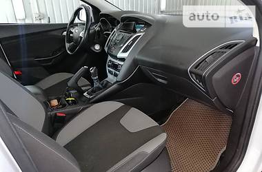 Хетчбек Ford Focus 2013 в 