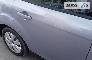 Універсал Ford Focus 2011 в 
