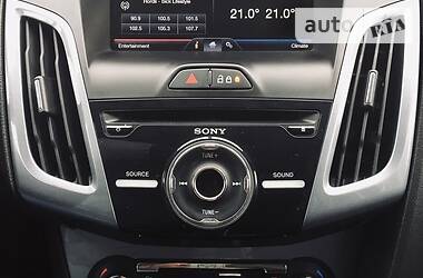 Хетчбек Ford Focus 2013 в 