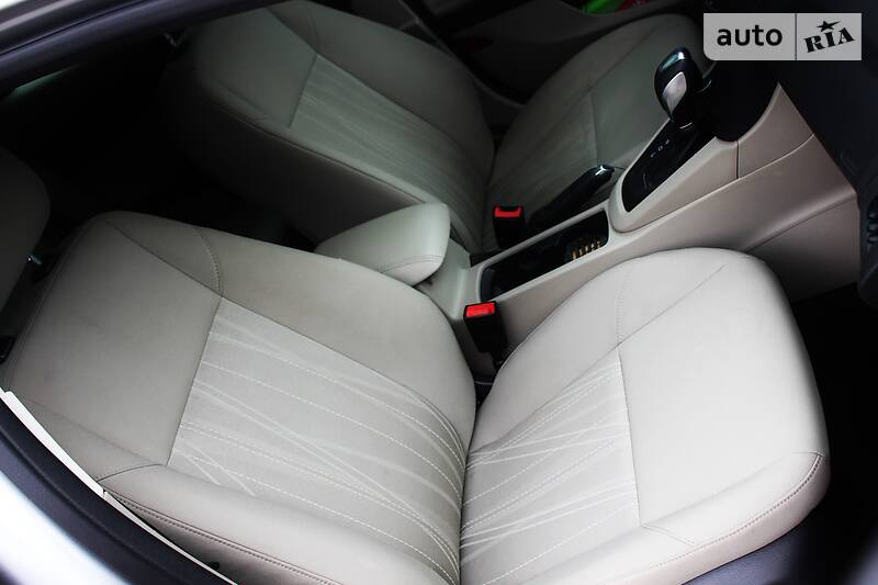 Седан Ford Focus 2015 в Одесі